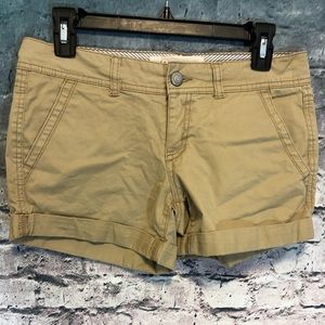 Aeropostale Kahki Shorts Size 4 Midi Twill